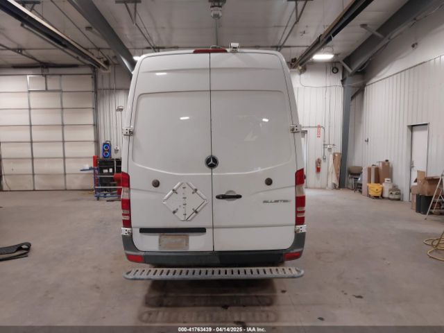 WD3PE8DE7E5898671 Mercedes-Benz Sprinter 2500 High Roof