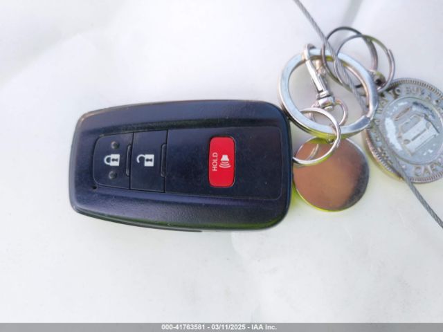 2T3W1RFV1LC052172 Toyota Rav4 Xle