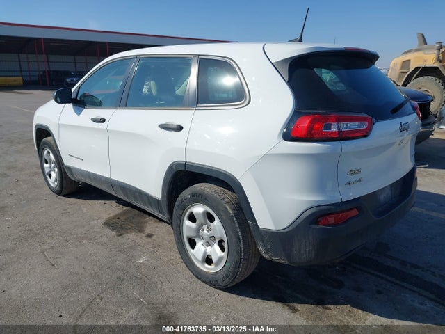 1C4PJMAB2GW251807 Jeep Cherokee Sport