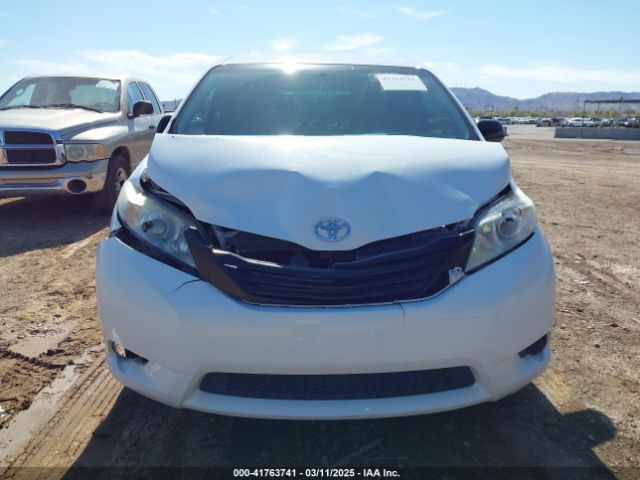 5TDZZ3DC2HS771930 Toyota Sienna L 7 Passenger