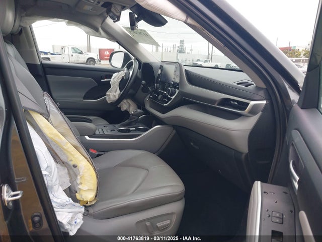 5TDHZRAH5LS004127 Toyota Highlander Xle