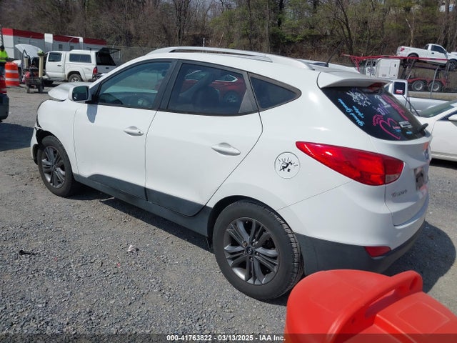 KM8JU3AG1FU112289 Hyundai TUCSON SE