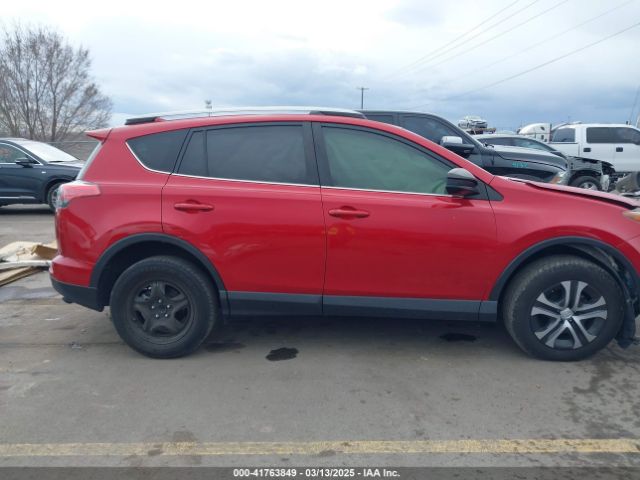 JTMZFREV1HJ125822 Toyota RAV4 LE