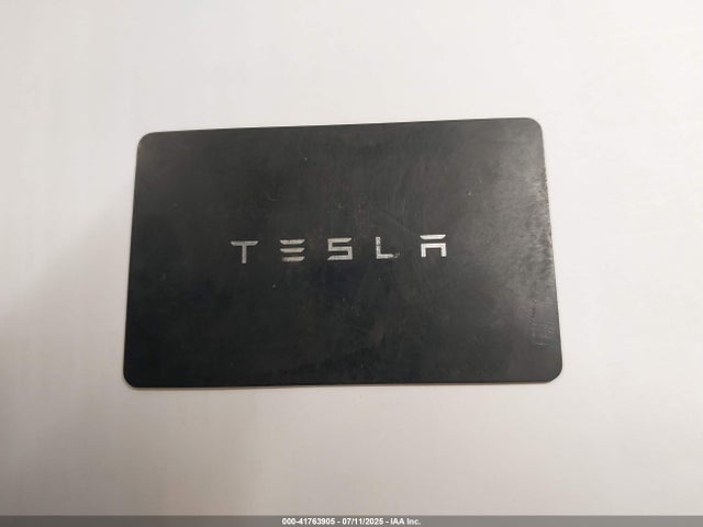 7SAYGDEF9NF529882 Tesla 2022