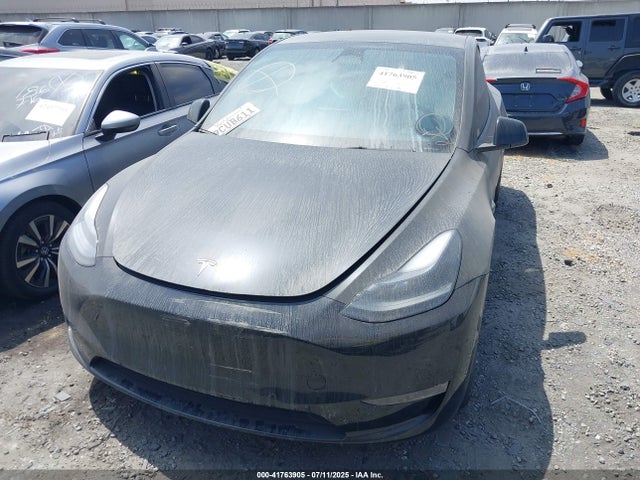 7SAYGDEF9NF529882 Tesla 2022