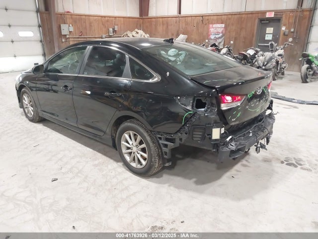 5NPE24AF7JH697276 Hyundai SONATA SE