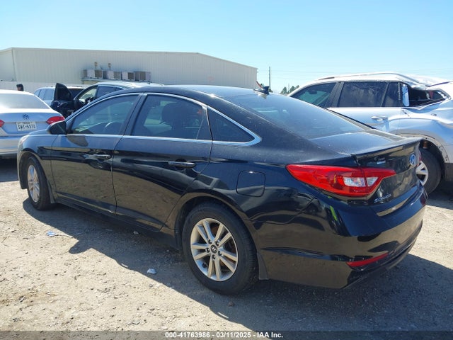 Hyundai SONATA SE 2015 5NPE24AFXFH241392 Image 3