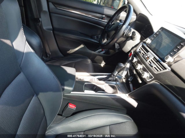 1HGCV1F33JA155466 Honda Accord Sport