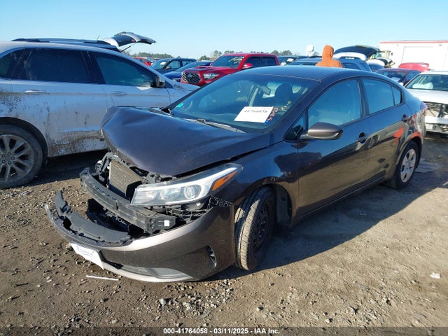 3KPFL4A7XJE183503 KIA FORTE LX