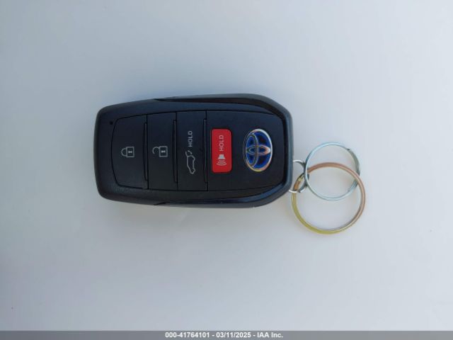 JTEAAAAH1NJ106479 Toyota Venza Xle