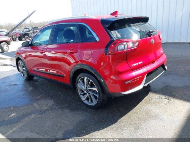 KNDCE3LC6J5119973 KIA Niro Touring