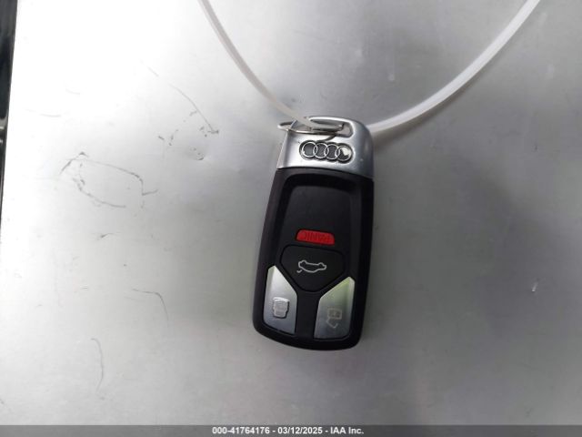 WA1LAAF73JD051839 Audi Q7 3.0t Premium