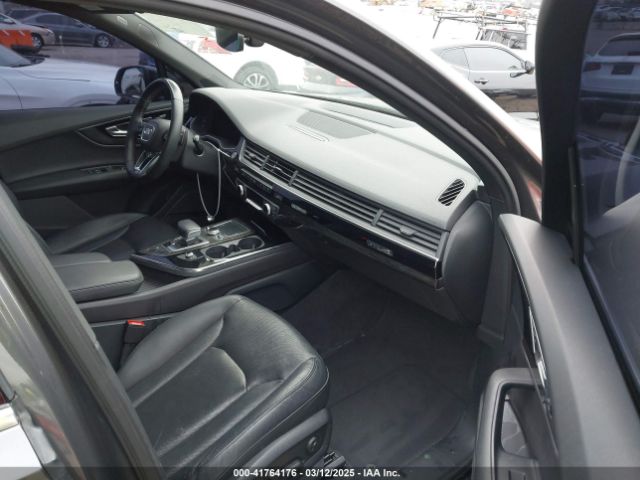 WA1LAAF73JD051839 Audi Q7 3.0t Premium