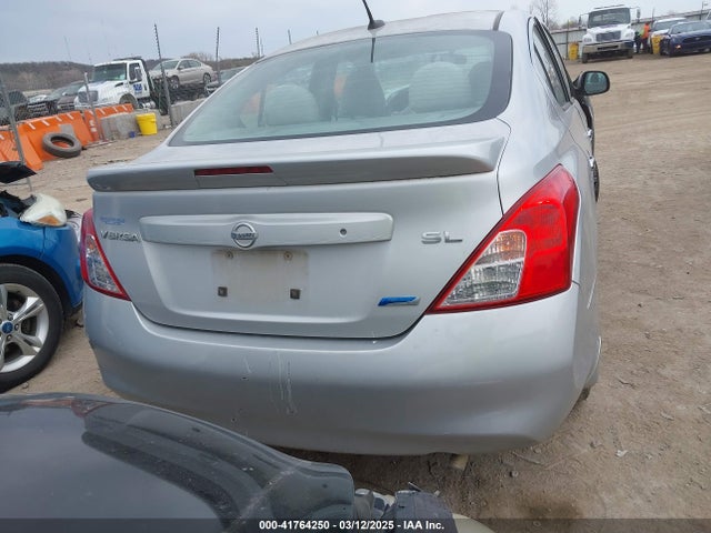 3N1CN7AP9EL801266 Nissan Versa 1.6 Sl