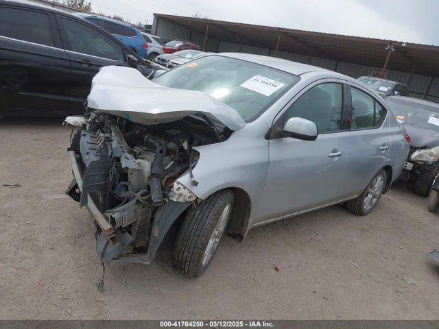 3N1CN7AP9EL801266 Nissan Versa 1.6 Sl