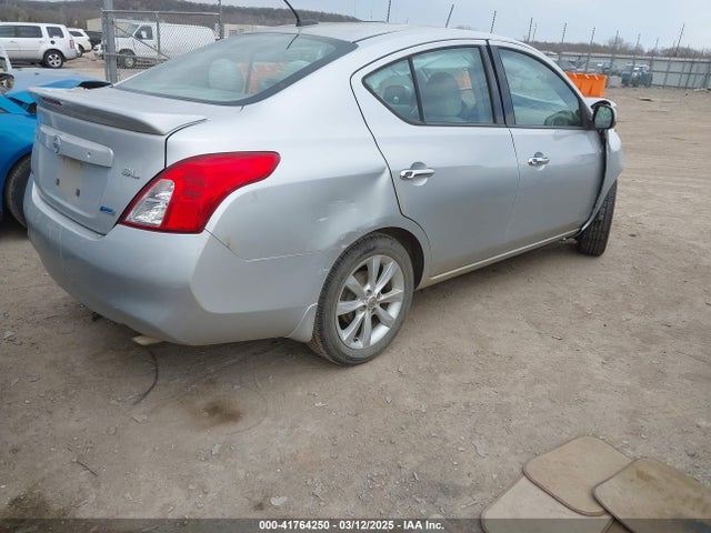 3N1CN7AP9EL801266 Nissan Versa 1.6 Sl