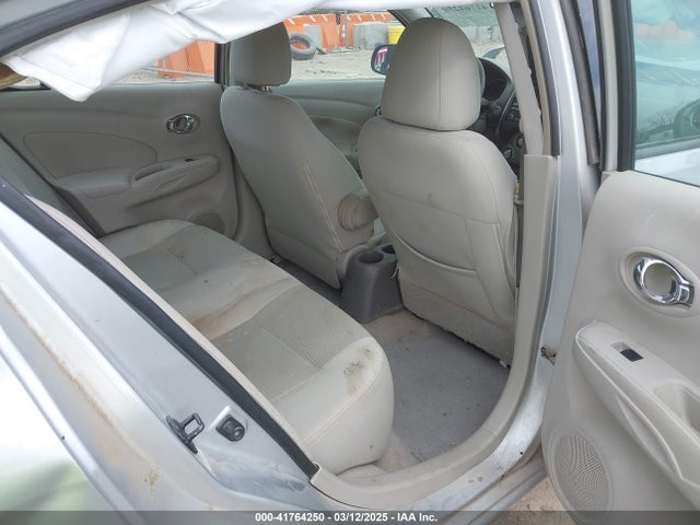 3N1CN7AP9EL801266 Nissan Versa 1.6 Sl