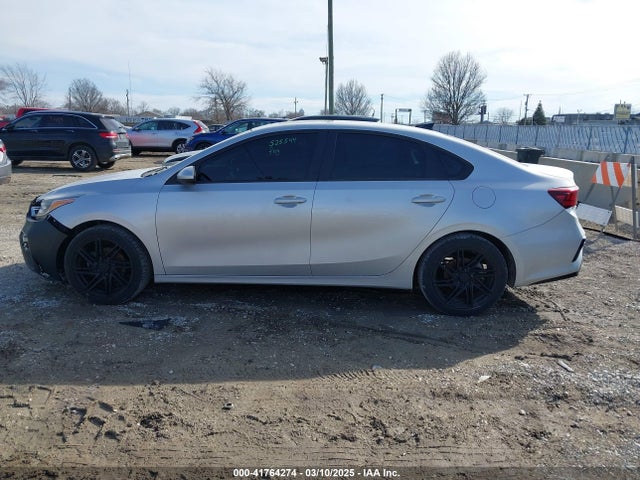3KPF34AD7KE027183 KIA FORTE S