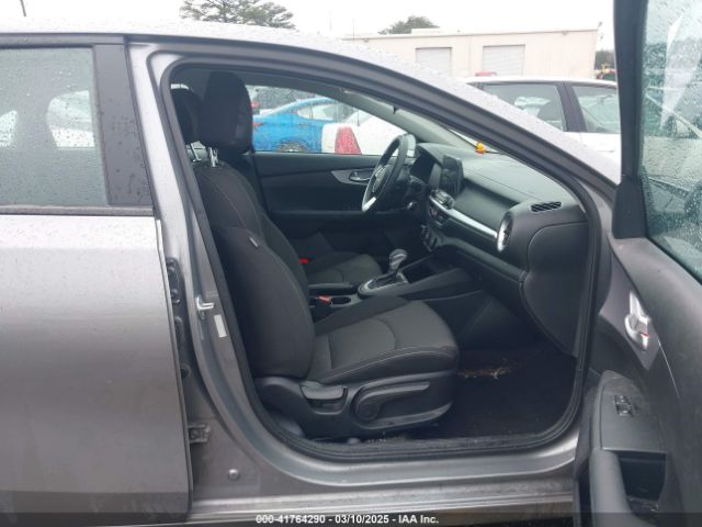 3KPF24AD7RE711101 KIA Forte Lxs