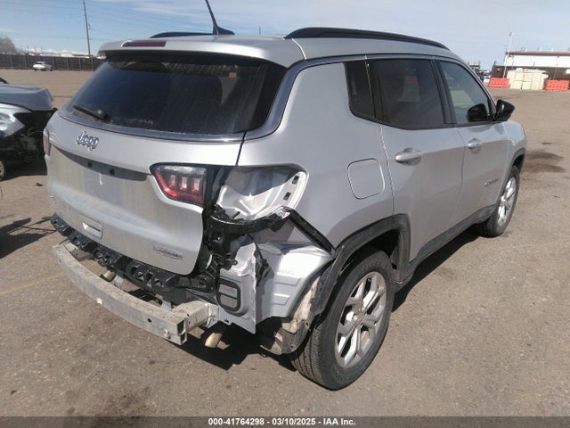 Jeep Compass Latitude 4x4 2024 3C4NJDBN0RT111067 Image 4