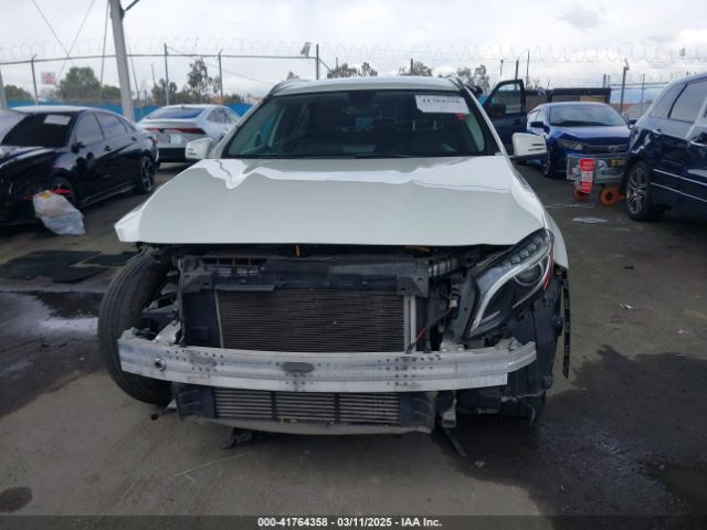 WDCTG4EB5FJ118004 Mercedes-Benz GLA 250
