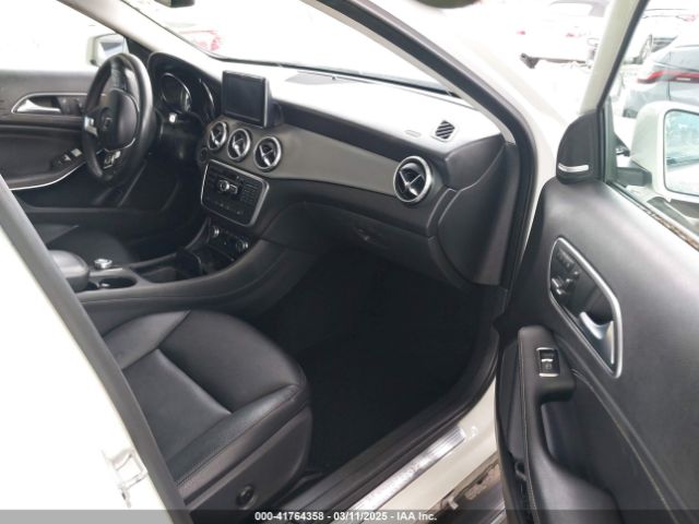 WDCTG4EB5FJ118004 Mercedes-Benz GLA 250