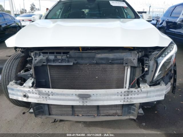 WDCTG4EB5FJ118004 Mercedes-Benz GLA 250