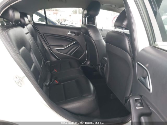 WDCTG4EB5FJ118004 Mercedes-Benz GLA 250
