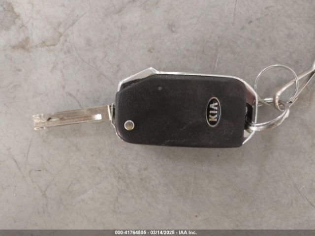 5XYRG4LC0MG019700 KIA SORENTO LX