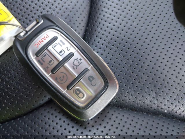 2C4RC1GG6NR127663 Chrysler Pacifica Limited