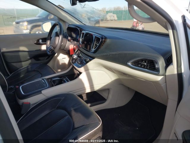 2C4RC1GG6NR127663 Chrysler Pacifica Limited