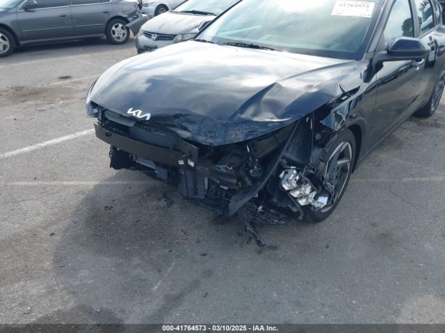 3KPFU4DE5SE033811 KIA K4 Ex