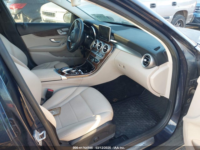 55SWF4KB8FU022044 Mercedes-Benz C 300 4matic/luxury 4matic/sport 4matic