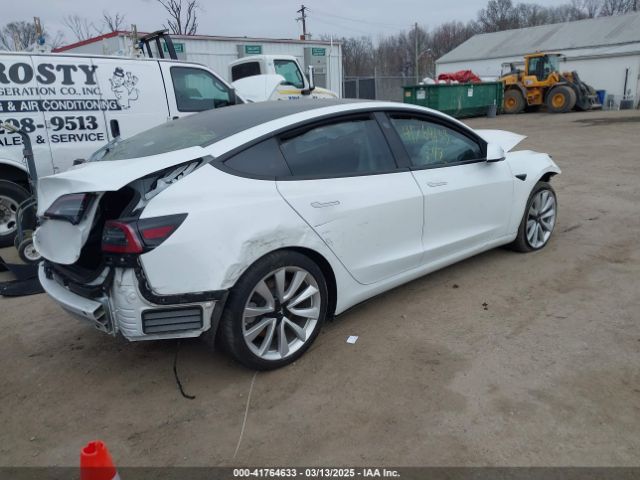 2018 TESLA MODEL 3 5YJ3E1EA9JF036018 Photo 3
