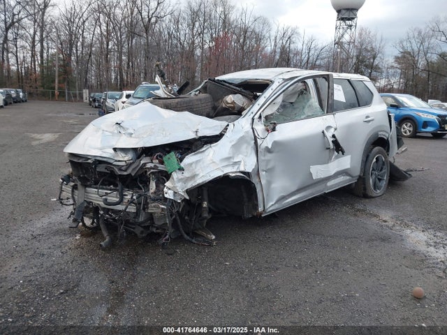 5N1BT3BA1SC796603 Nissan Rogue Sv Fwd