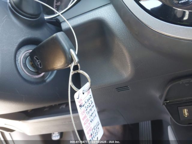 4T1C11AK7NU655252 Toyota CAMRY LE