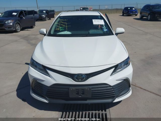 4T1C11AK7NU655252 Toyota CAMRY LE