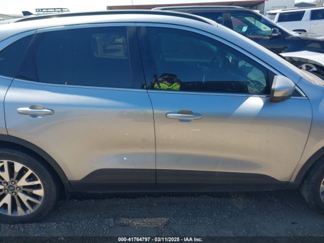 1FMCU0DZ3MUB04065 Ford Escape Titanium Hybrid