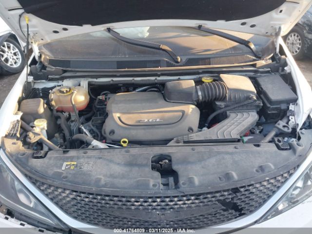 2C4RC1GG4HR500560 Chrysler Pacifica Limited