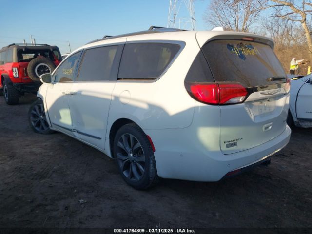2C4RC1GG4HR500560 Chrysler Pacifica Limited
