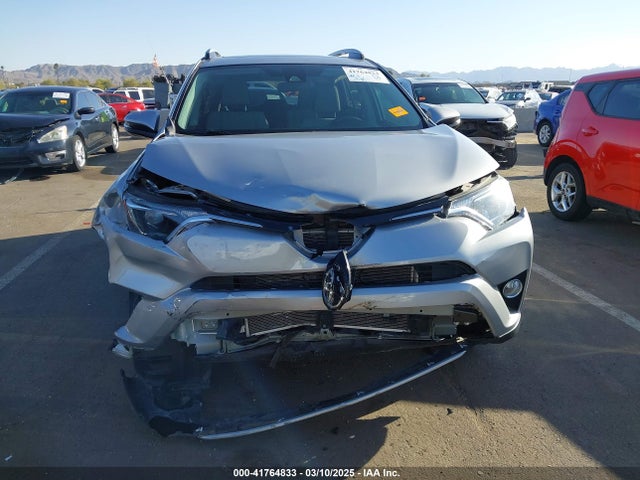 2T3WFREV2HW405480 Toyota Rav4 Xle
