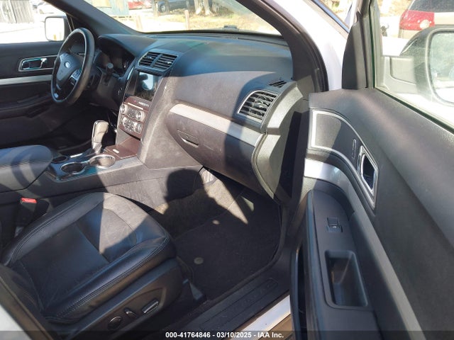 Ford EXPLORER XLT 2017 1FM5K7DH9HGA27544 Image 5