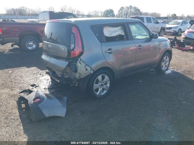 KNDJN2A21J7566503 KIA Soul