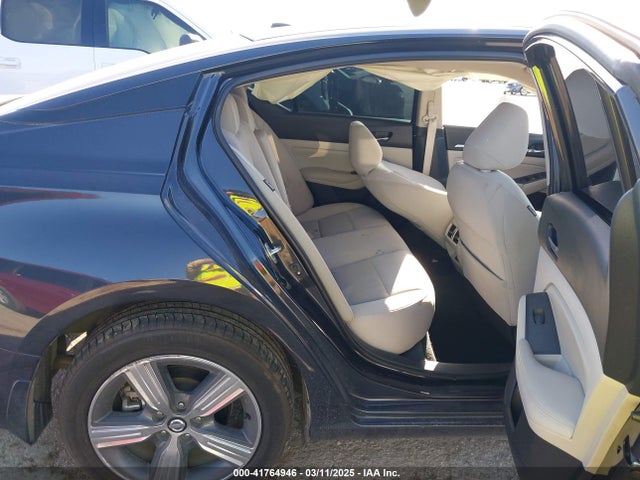 1N4BL4DV0KC115623 Nissan Altima 2.5 Sv