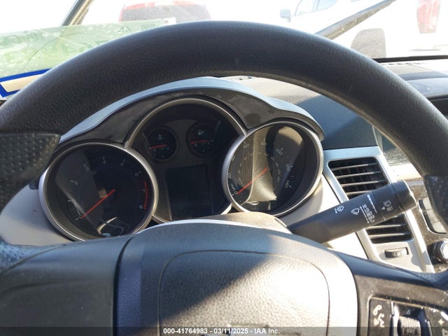 1G1PA5SHXF7131439 Chevrolet Cruze Ls Auto