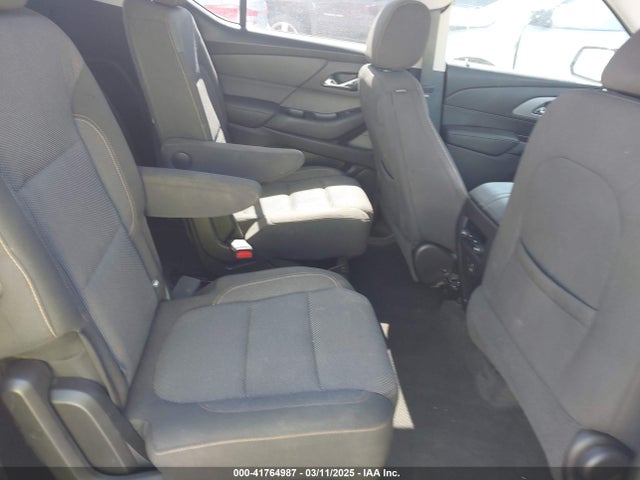 1GNERGKW2LJ210773 Chevrolet Traverse Fwd Lt Cloth