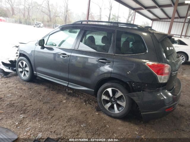 2018 SUBARU FORESTER JF2SJAJCXJH499902 Photo 2