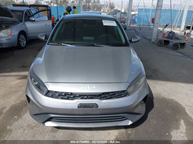 3KPF24AD2PE505360 KIA Forte Lxs