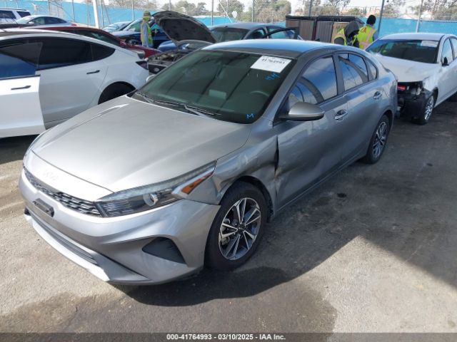 3KPF24AD2PE505360 KIA Forte Lxs
