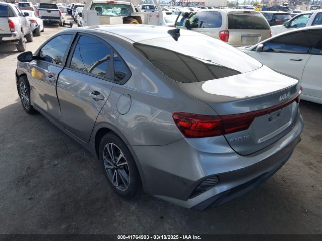 3KPF24AD2PE505360 KIA Forte Lxs